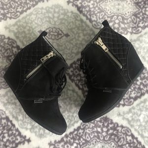 ❗️NEW❗️ Black Wedges